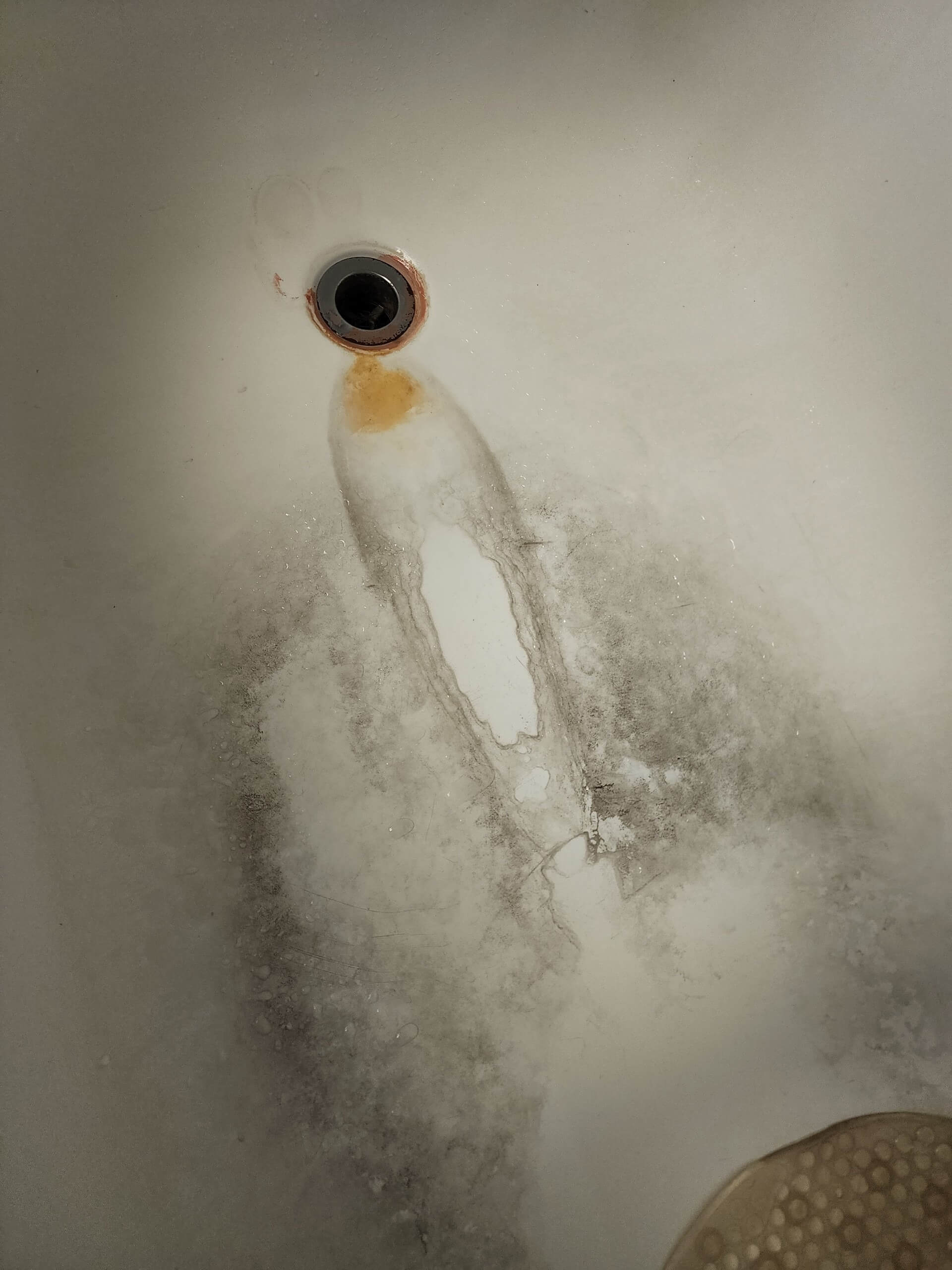 DISGUSTING bathtub before image